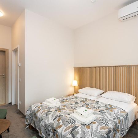 Moja Accommodation Каунас Екстериор снимка