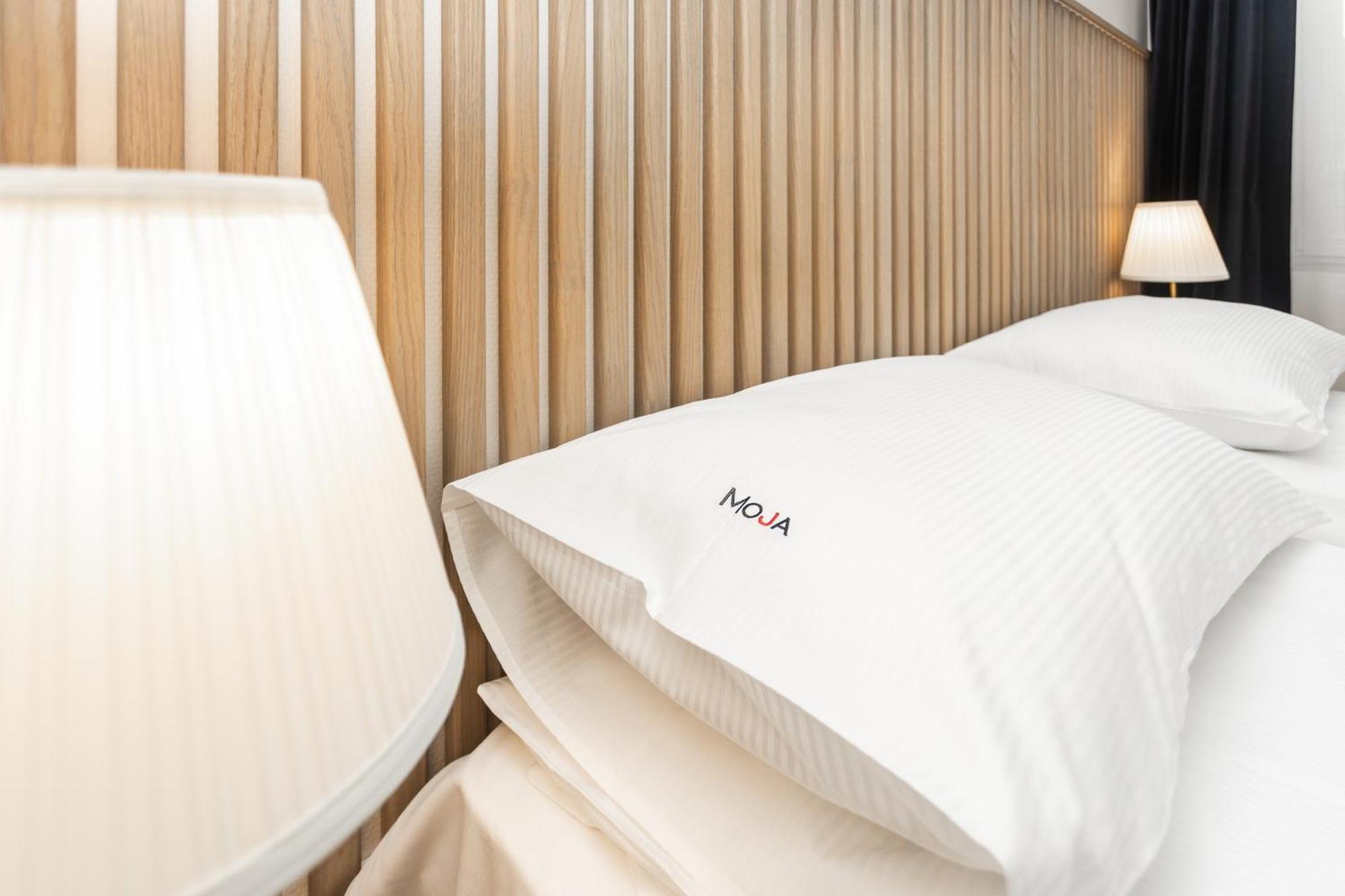 Moja Accommodation Каунас Екстериор снимка