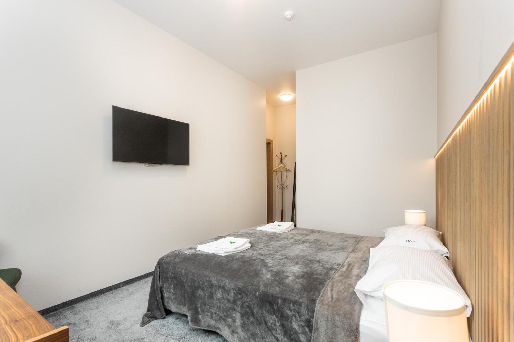 Moja Accommodation Каунас Екстериор снимка
