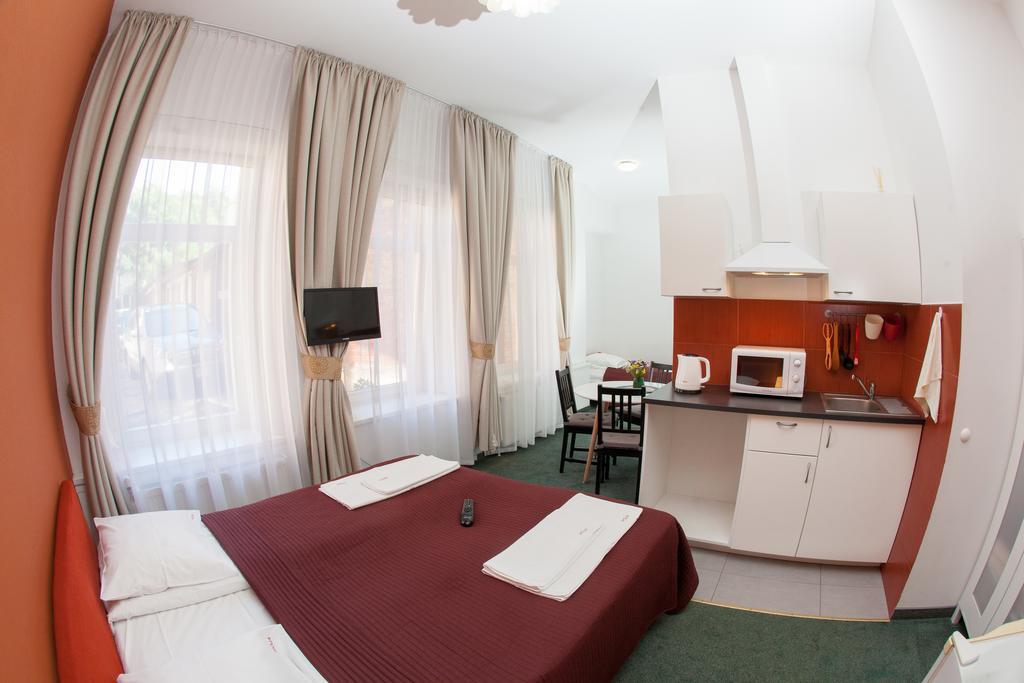 Moja Accommodation Каунас Екстериор снимка