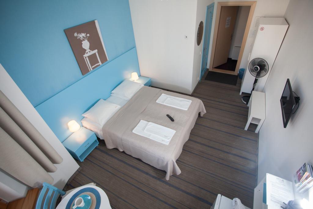 Moja Accommodation Каунас Екстериор снимка